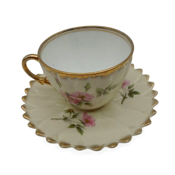 MOUSTACHE and Tea CUP with SAUCERS Delicate Floral Set with Gold Trim Vintage - Picture 9 of 15
